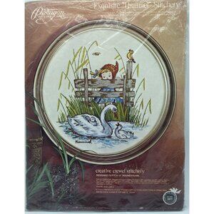 Hummel Mother Swan Needlecraft Stitchery Kit 0571 National Paragon Corp 1977